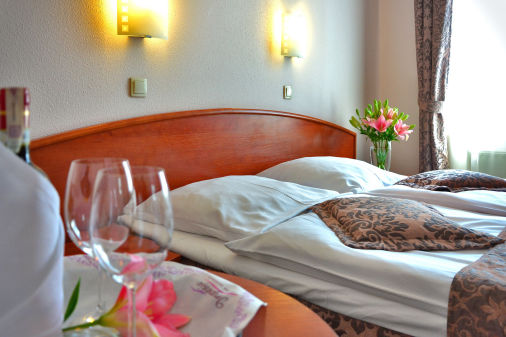 Russian Body Massage in Hotel Near Airport Mahipalpur